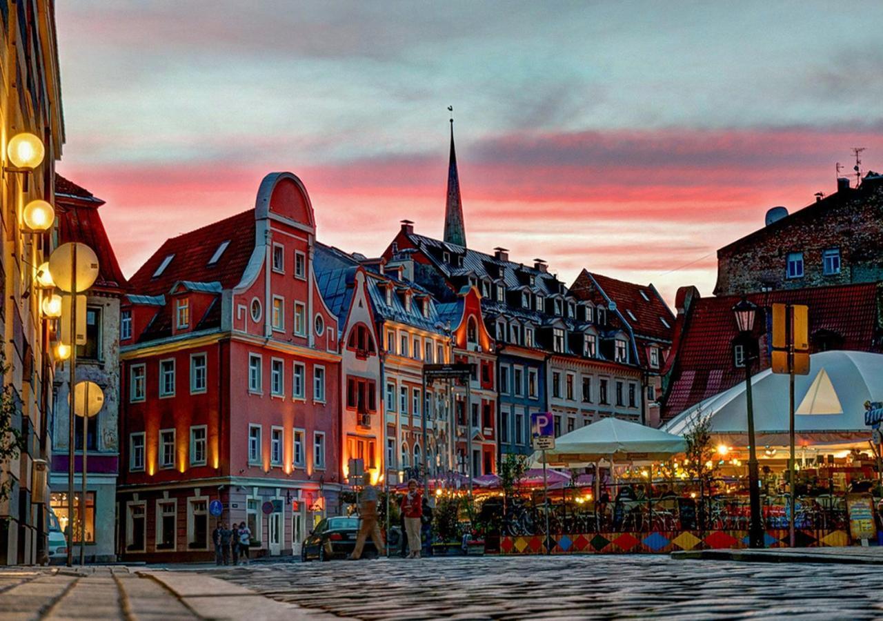 Kungu 25 Oldtown & Free Parking Apartamento Riga Exterior foto