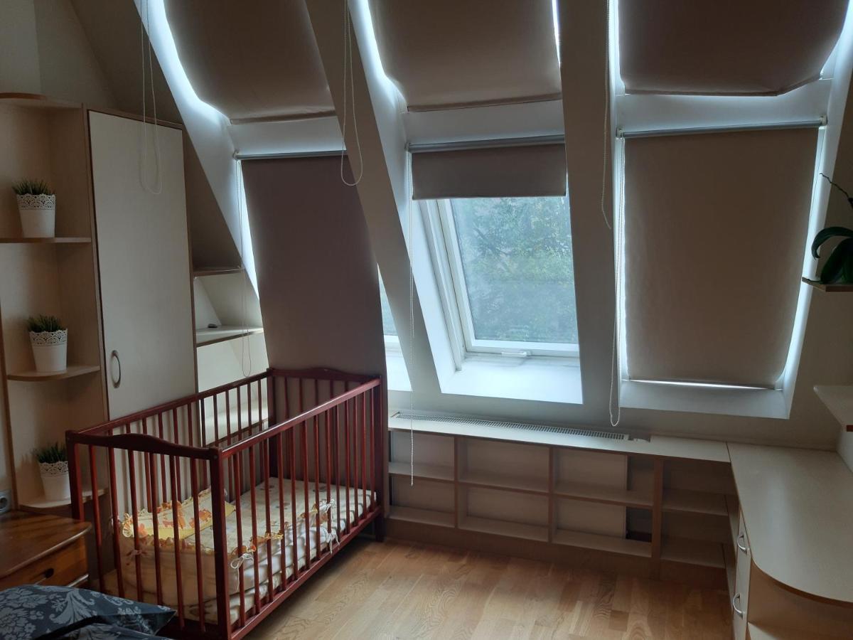 Kungu 25 Oldtown & Free Parking Apartamento Riga Exterior foto