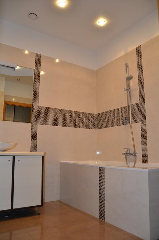 Kungu 25 Oldtown & Free Parking Apartamento Riga Exterior foto